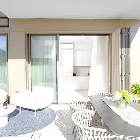Glorious Family Holiday home Turanj